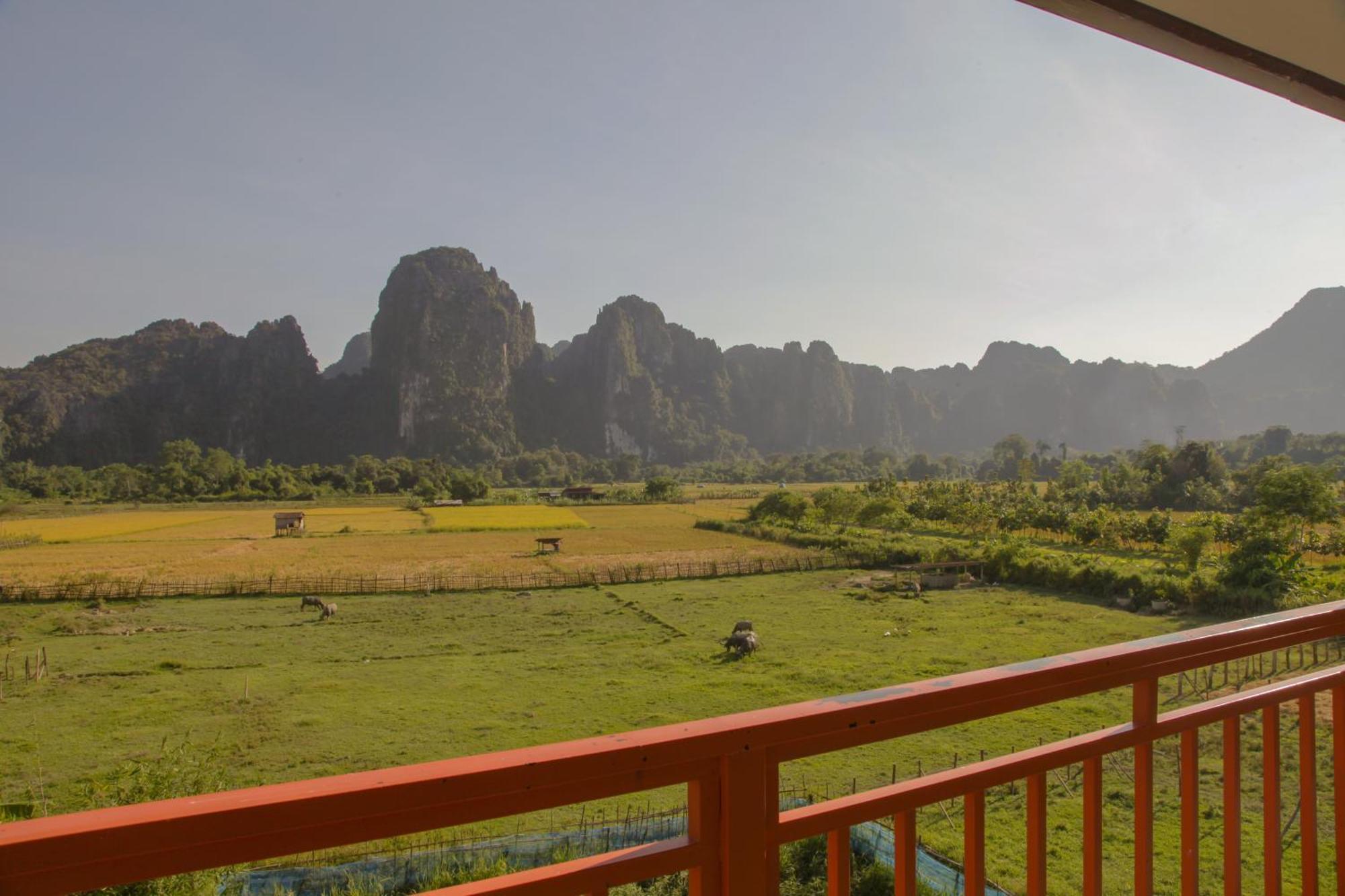 Dd Guesthouse Vang Vieng Eksteriør billede